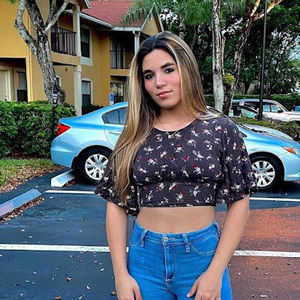 Meet your Posher, Bruna